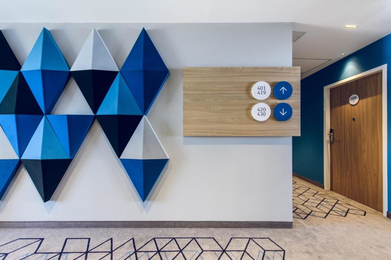 Отель Holiday Inn Express - Rzeszow Airport Ясенка-19