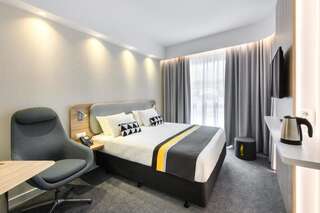 Отель Holiday Inn Express - Rzeszow Airport Ясенка Двухместный номер с 1 кроватью - Для некурящих-2