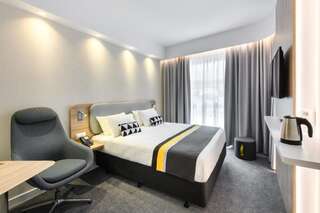 Отель Holiday Inn Express - Rzeszow Airport Ясенка Двухместный номер с 1 кроватью - Для некурящих-13