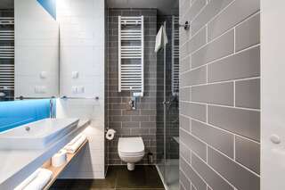 Отель Holiday Inn Express - Rzeszow Airport Ясенка Двухместный номер с 1 кроватью - Для некурящих-4